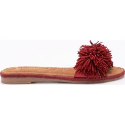 Tamaris - Klapki. Szare klapki damskie Tamaris, z materiału. W wyprzedaży za 159.90 zł.