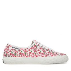 Tenisówki Superga. Czerwone trampki i tenisówki damskie Superga, bez wzorów, bez zapięcia. Za 179.99 zł.