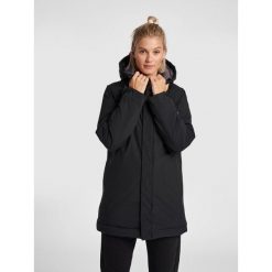 Parka dla kobiet Hummel North. Czarne parki damskie Hummel, na jesień, xl, bez wzorów, z tkaniny, biznesowe, z kapturem. Za 595.05 zł.