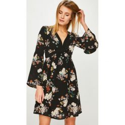 Answear - Sukienka. Brązowe sukienki damskie ANSWEAR, z poliesteru, casualowe. Za 119.90 zł.