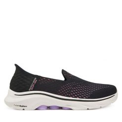Półbuty Skechers. Czarne półbuty damskie Skechers, bez wzorów, bez obcasa, na płaskiej podeszwie, bez zapięcia. Za 309.99 zł.