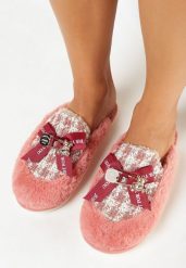 Czerwone Kapcie Futrzane z Kokardką Odelicca. Czerwone kapcie damskie Born2be, bez wzorów, z futra. Za 34.99 zł.