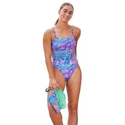 Strój Kąpielowy Amanzi Florentina Proback - Rozmiar 26 (Aus G10). Czerwone kostiumy jednoczęściowe damskie AMANZI, uniwersalny, bez wzorów, sportowe, do pływania. Za 1,286.86 zł.