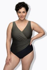 Damskie Kostium kąpielowy gradient drapowanie miękkie miseczki. Zielone kostiumy jednoczęściowe damskie Ulla Popken, plus size, bez wzorów, z elastanu, plus size, do pływania. Za 223.99 zł.