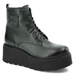 Zielone Botki Armodo Ocieplane Stylowe Obuwie Damskie. Zielone botki damskie Armodo, na wiosnę, z materiału, eleganckie, bez obcasa, bez zapięcia. Za 359.00 zł.