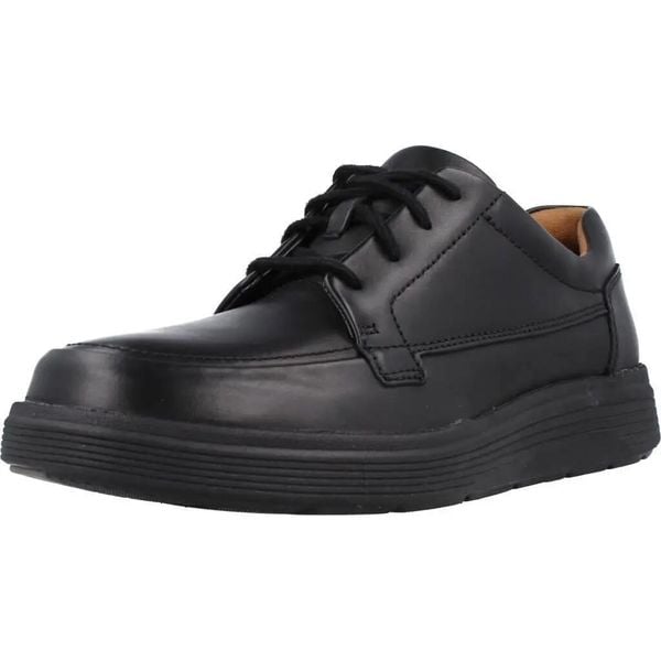 Buty CLARKS UN ADOBE EASE Czarny. Czarne trekkingi męskie Clarks, na fitness i siłownię. Za 502.99 zł.