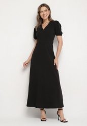 Czarna Sukienka Rozkloszowana z Trójkątnym Dekoltem Efralinae. Czarne sukienki damskie Born2be, na imprezę, na lato, l, bez wzorów, eleganckie, bez kołnierzyka, bez ramiączek, maxi, rozkloszowane. Za 139.99 zł.