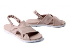 PIAZZA 910222-08 beige, sandały damskie. Brązowe sandały damskie Piazza, bez wzorów, z gumy, bez obcasa, na płaskiej podeszwie, bez zapięcia. Za 209.93 zł.