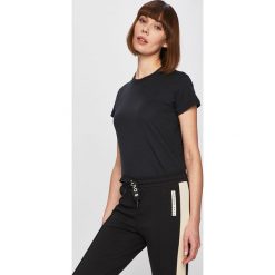 Review - Top. Fioletowe t-shirty damskie Review, l, bez wzorów, z bawełny, casualowe, bez kołnierzyka. W wyprzedaży za 29.90 zł.
