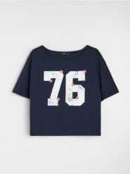 Bawełniana koszulka z nadrukiem - granatowy. Niebieskie t-shirty damskie Sinsay, l, bez wzorów, z bawełny, bez kołnierzyka. Za 29.99 zł.