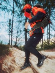4F Kurtka trekkingowa membrana 10000 męska - czerwona M. Czerwone kurtki męskie 4f, m, bez wzorów, bez kaptura. W wyprzedaży za 199.99 zł.