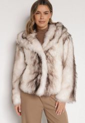 Jasnobeżowa Futrzana Kurtka z Nieodpinanym Kapturem Tusarea. Brązowe kurtki damskie Born2be, l, bez wzorów, z futra. Za 229.99 zł.