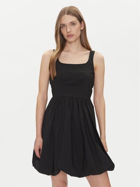 JDY Sukienka letnia Mio 15350930 Czarny Regular Fit. Czarne sukienki damskie JDY, na lato, m, bez wzorów, z bawełny, bez kołnierzyka, bez ramiączek. Za 169.99 zł.