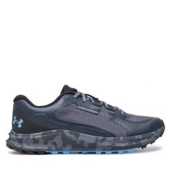 Buty do biegania Under Armour. Czarne obuwie sportowe damskie Under Armour, bez wzorów, do biegania. Za 199.99 zł.