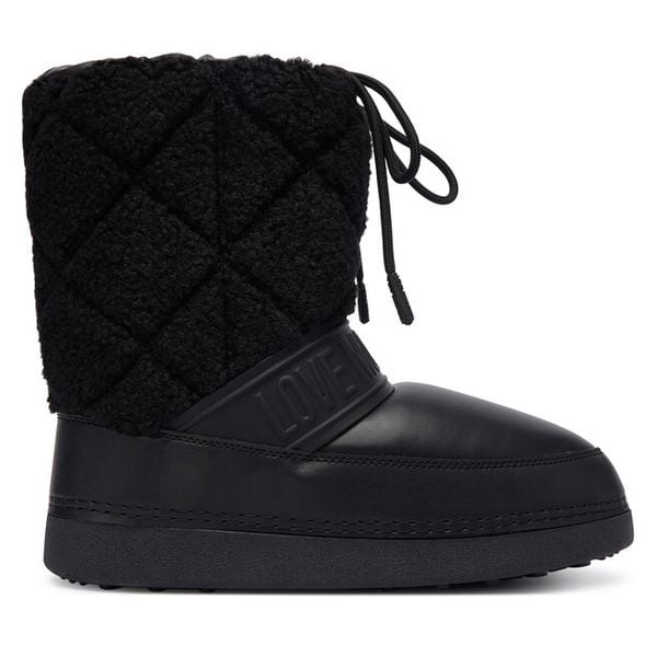 Śniegowce LOVE MOSCHINO. Czarne śniegowce i trapery damskie Love Moschino. Za 859.99 zł.