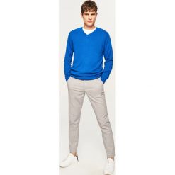 Sweter z dekoltem w serek - Niebieski. Swetry dla chłopców Reserved. W wyprzedaży za 59.99 zł.