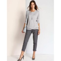 SWETER DŁUGI RĘKAW DAMSKI. Szare swetry damskie TROLL, na jesień, l, bez wzorów, z dzianiny, eleganckie, bez kołnierzyka, bez ramiączek, długie, bez kaptura. W wyprzedaży za 39.99 zł.