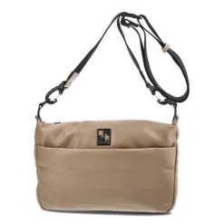 Beżowa Torebka Damska Na Ramię Pepe Moll. Brązowe listonoszki damskie Pepe Moll, z aplikacjami, ze skóry ekologicznej, eleganckie, bez dodatków. Za 249.00 zł.