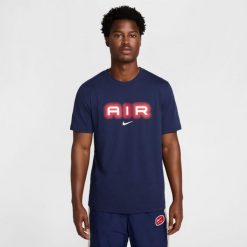 Męskie koszulka AIR MEN'S GRAPHIC T-SHIRT. Niebieskie t-shirty męskie Nike, m, bez wzorów, z bawełny, klasyczne, bez kołnierzyka. Za 99.00 zł.