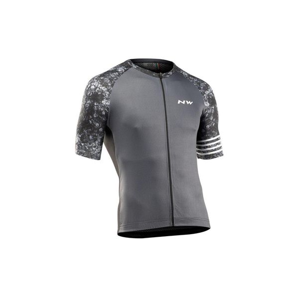 Koszulka rowerowa męska NORTHWAVE BLADE JERSEY SHORT SLEEVE. Szare buty sportowe męskie Northwave, z jersey, bez zapięcia, rowerowe. W wyprzedaży za 257.00 zł.