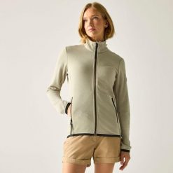 Damska bluza polarowa Mavrey z pełnym zamkiem i miękkim w dotyku materiałem. Białe bluzy damskie Regatta, bez wzorów, z polaru, bez kaptura. Za 349.99 zł.