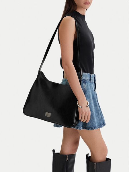 G-Star Raw Torebka C-LDA8480 Czarny. Czarne torebki do ręki damskie G-Star Raw, bez wzorów, z materiału, retro, bez dodatków. Za 179.99 zł.