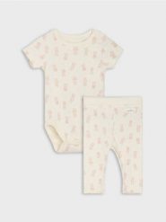 Bawełniany komplet: body i legginsy - kremowy. Białe body niemowlęce Sinsay, bez wzorów, z bawełny, bez ramiączek. W wyprzedaży za 17.99 zł.