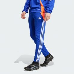 Spodnie Tiro 24 Slim Training. Białe spodnie sportowe męskie Adidas, xl, bez wzorów, z dzianiny, na fitness i siłownię. Za 236.10 zł.