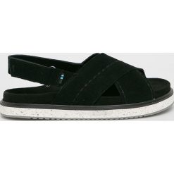 Toms - Sandały Marisa. Czarne klapki damskie Toms, bez wzorów, z gumy, bez obcasa, na obcasie, bez zapięcia. W wyprzedaży za 239.90 zł.