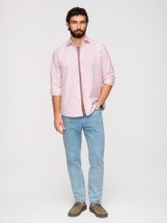 Bawełniana pastelowa męska koszula typu oxford – jasnoróżowa V1 - Rozmiar: L. Pomarańczowe koszule męskie Ombre Clothing, l, bez wzorów, z bawełny, biznesowe, bez kołnierzyka, bez ramiączek. W wyprzedaży za 157.49 zł.