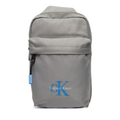 Saszetka Calvin Klein. Szare saszetki męskie Calvin Klein, młodzieżowe, małe. Za 329.99 zł.