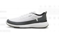 Buty golfowe Puma Gruve Sport męskie, białe i szare. Białe eleganckie półbuty Puma, z gumy, eleganckie, bez zapięcia. Za 440.78 zł.