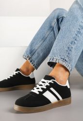 Czarne Sneakersy Typu Tenisówki Ozdobione Paskami Amolana. Czarne obuwie sportowe damskie Renee, bez wzorów, z jeansu, sportowe, bez zapięcia. Za 74.99 zł.
