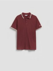 Koszulka polo slim - bordowy. Czerwone koszulki polo męskie Reserved, l, bez wzorów, z bawełny, bez ramiączek. Za 89.99 zł.