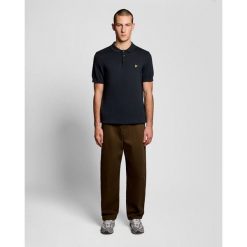 Golfowy sweter bawełniany Lyle & Scott. Niebieskie swetry przez głowę męskie LYLE AND SCOTT, l, bez wzorów, z bawełny, bez kołnierzyka. Za 336.50 zł.