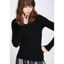 Czarny Sweter Despatch. Swetry damskie Born2be. Za 19.99 zł.