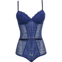 Body bonprix kobaltowy. Niebieskie body damskie bonprix, w koronkowe wzory, z koronki. Za 59.99 zł.