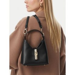 Torebka Furla. Czarne torebki do ręki damskie Furla, bez wzorów, klasyczne, bez dodatków. Za 1,059.00 zł.