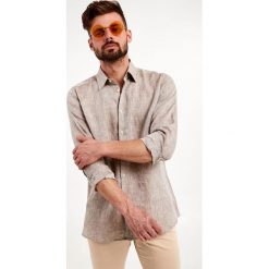Koszula męska KARL LAGERFELD. Koszule męskie KARL LAGERFELD, m, bez wzorów, bez kołnierzyka, bez ramiączek. W wyprzedaży za 343.97 zł.