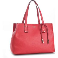 Torebka GUESS - HWVG71 14240 RED. Torby na ramię damskie marki Guess. W wyprzedaży za 389.00 zł.
