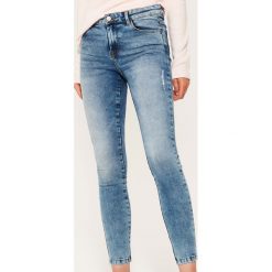 Jeansy skinny - Niebieski. Niebieskie jeansy damskie House. Za 99.99 zł.