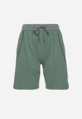 Zielone Dresowe Szorty Bermudy z Ozdobnymi Przeszyciami Nitarria. Zielone krótkie spodenki sportowe męskie Born2be, m, bez wzorów, z dresówki. Za 44.99 zł.