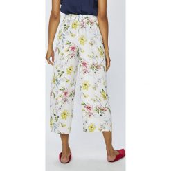 Tally Weijl - Spodnie. Spodnie materiałowe damskie marki TALLY WEIJL. W wyprzedaży za 49.90 zł.