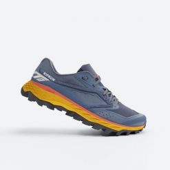 Buty do biegania w terenie męskie Kiprun XT8. Brązowe buty sportowe męskie KIPRUN, z kauczuku, bez zapięcia, do biegania. Za 359.99 zł.