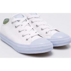 Converse - Tenisówki dziecięce Chuck Taylor All Star II. Buty sportowe dziewczęce marki Converse. W wyprzedaży za 129.90 zł.