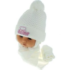 Czapka niemowlęca z szalikiem i rękawiczkami 011E biała. Czapki dla dzieci marki Proman. Za 45.90 zł.
