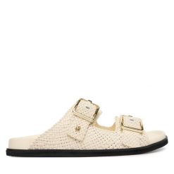 Klapki BOSS. Białe klapki damskie Boss, bez wzorów, bez obcasa. Za 1,089.00 zł.