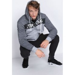 Jasnoszara Bluza Go Stronger. Kardigany męskie marki Born2be. Za 59.99 zł.