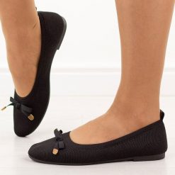 Czarne baleriny damskie Evento 9048. Czarne baleriny damskie eVento, na lato, z aplikacjami, z jeansu, casualowe, bez obcasa, na płaskiej podeszwie. Za 99.00 zł.