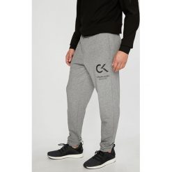 Calvin Klein Performance - Spodnie. Spodnie sportowe męskie marki bonprix. Za 269.90 zł.